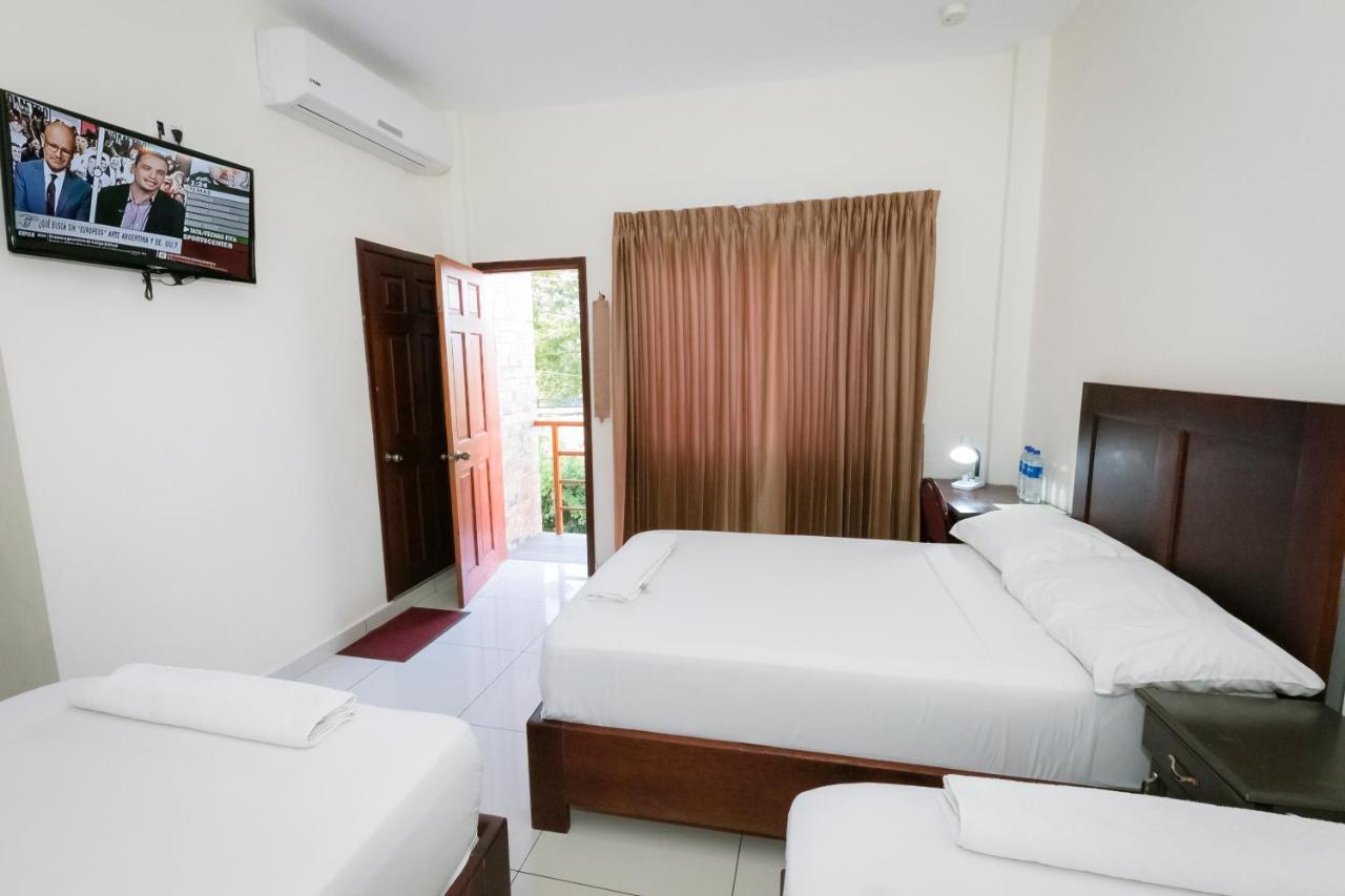 Hotel Mediterraneo Inn Santa Rosa de Lima Esterno foto