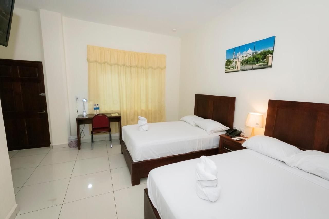Hotel Mediterraneo Inn Santa Rosa de Lima Esterno foto