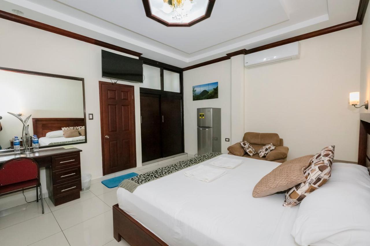 Hotel Mediterraneo Inn Santa Rosa de Lima Esterno foto